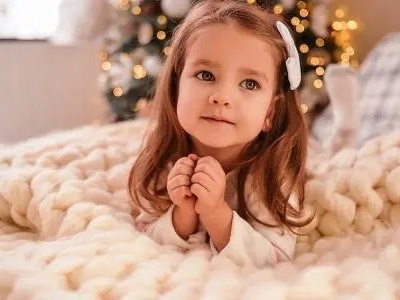 含有"一"字的女孩名字推荐：一露，一芸，一脩，一沁，一茉，一琴