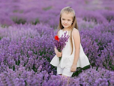 含有"一"字的女孩名字推荐：一兰，一茗，一男，一巧，一译，一喏