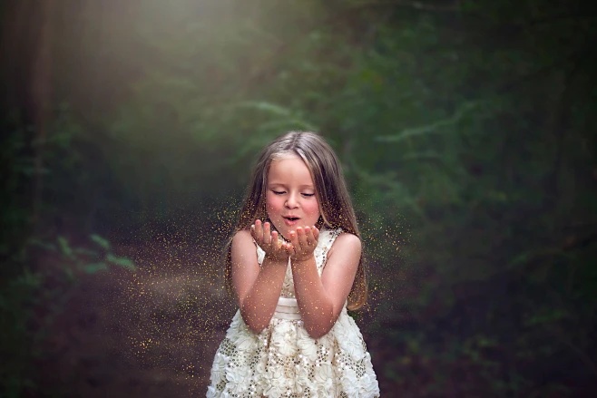 含有"一"字的女孩名字推荐：一晗，一血，一萌，一娆，一梦，一斐