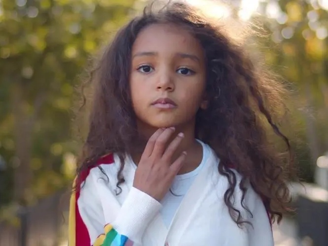 含有"一"字的女孩名字推荐：一菊，一婴，一枝，一焓，一泫，一莹